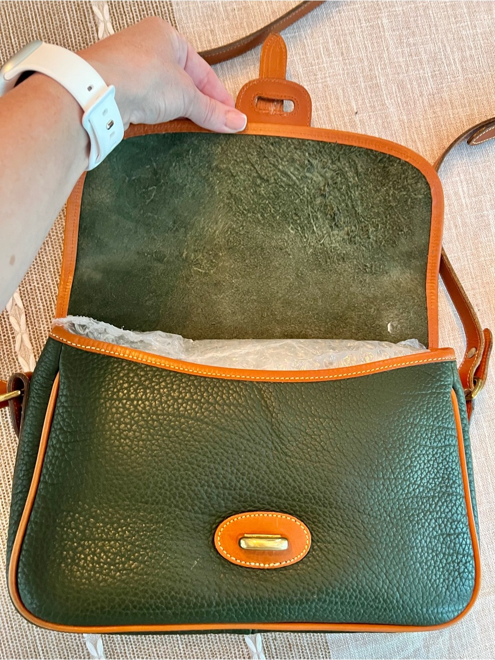 🦆Vintage Dooney & Bourke Forest Green Pebbled Leather with British Tan Trim - Picture 5 of 8
